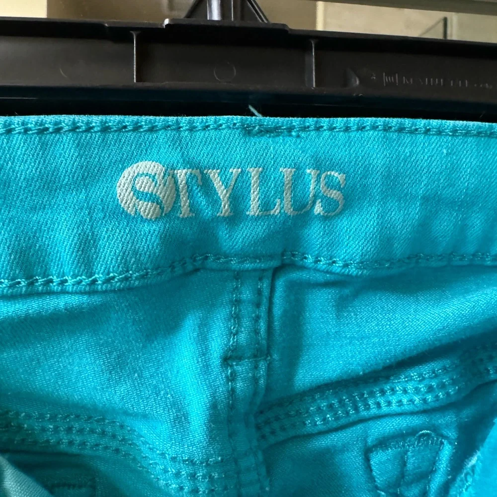 TWO PAIR!! STYLUS Women's Vibrant turquoise Jeans and red d.jeans bundle - Picture 5 of 9